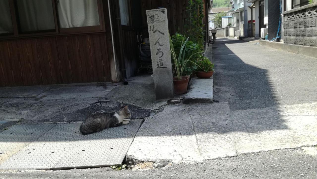Guesthouse Kume Imabari Railway Station Exteriör bild